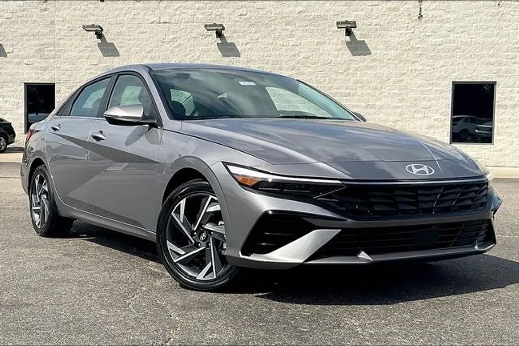 2025 Hyundai Elantra Hybrid Limited photo 1