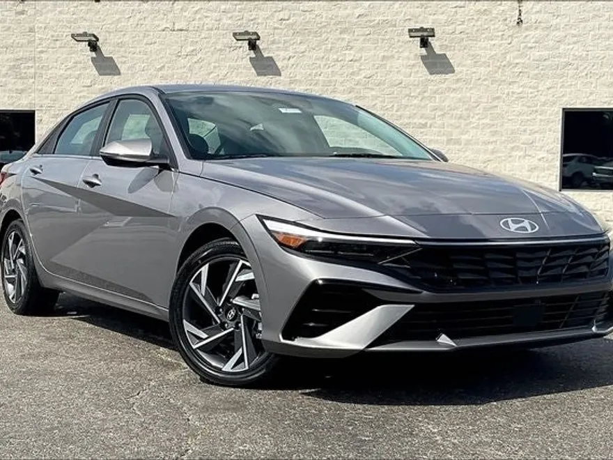 2025 Hyundai Elantra Hybrid Limited photo 1
