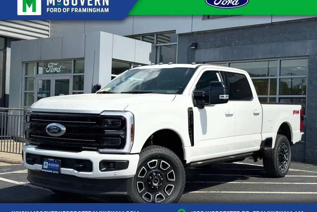 2025 Ford F-350 Platinum photo 1
