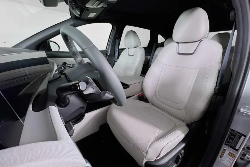 2025 Hyundai Tucson Limited photo 1