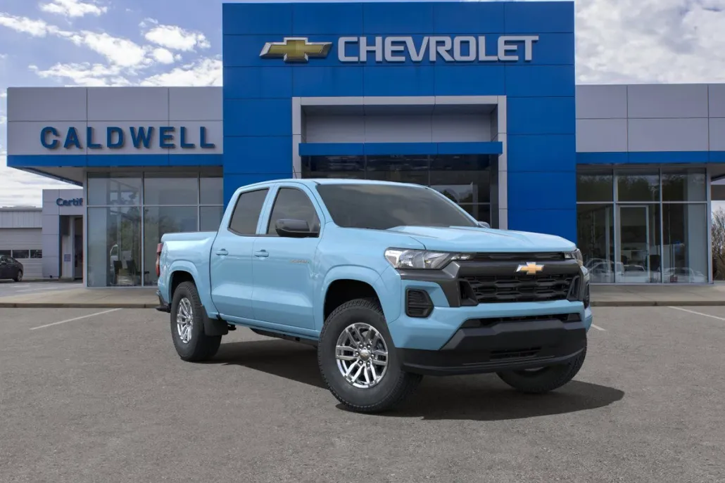 2025 Chevrolet Colorado Work Truck LT photo 1
