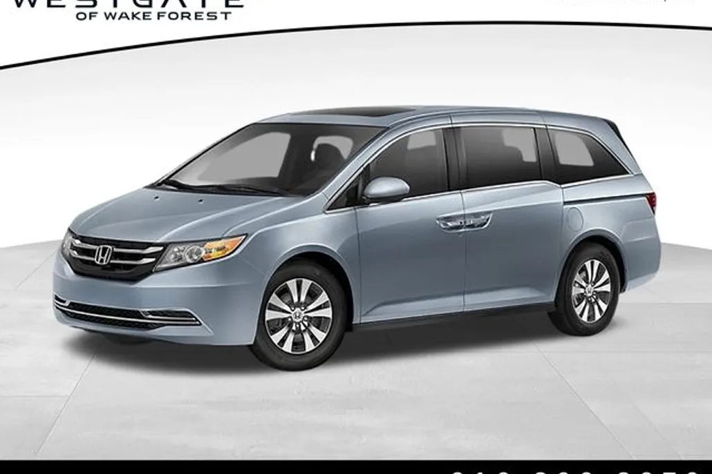 2015 Honda Odyssey Touring photo 1