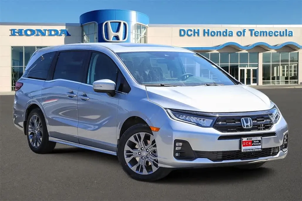2025 Honda Odyssey Touring photo 1