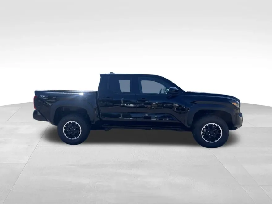 2025 Toyota Tacoma TRD Off-Road photo 1