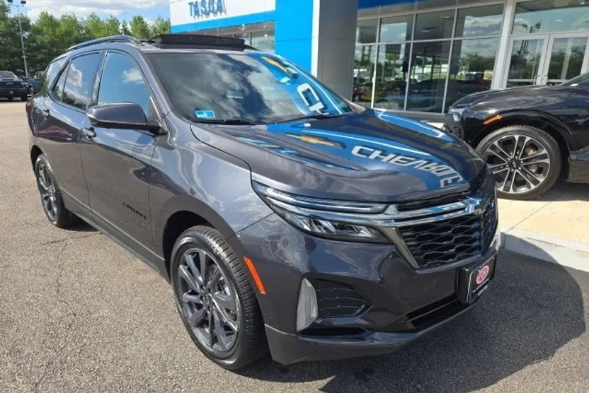 2022 Chevrolet Equinox RS photo 1