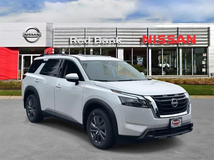 2025 Nissan Pathfinder SV photo 1