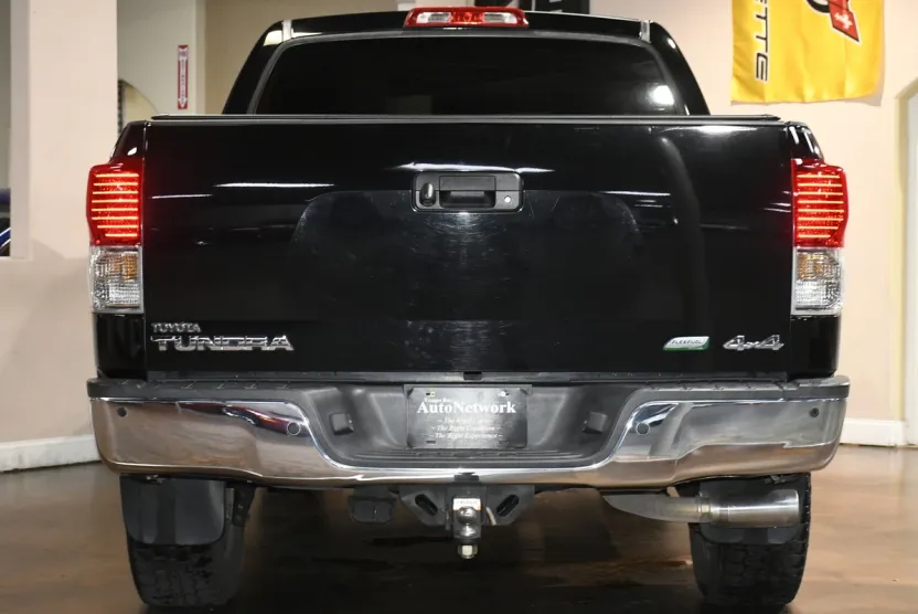 2011 Toyota Tundra Limited Platinum photo 1