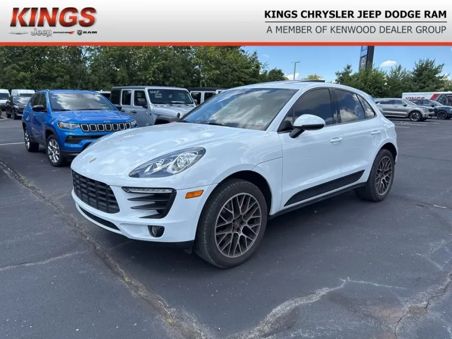 2018 Porsche Macan photo 1