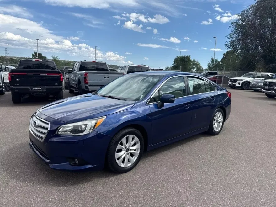 2017 Subaru Legacy 2.5i photo 1