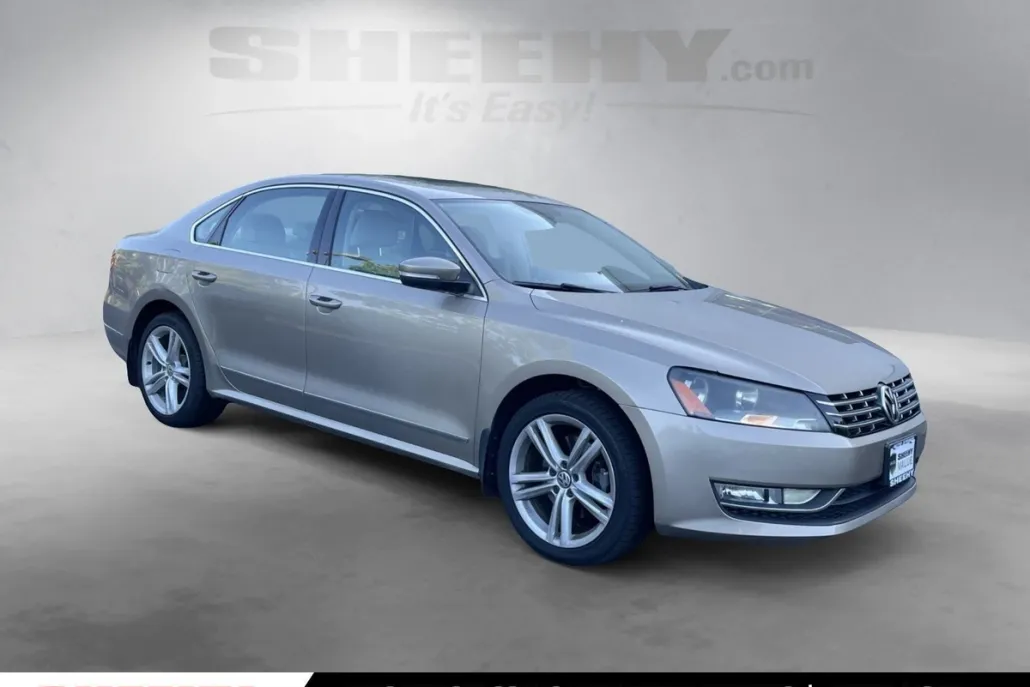 2015 Volkswagen Passat TDI SEL Premium photo 1