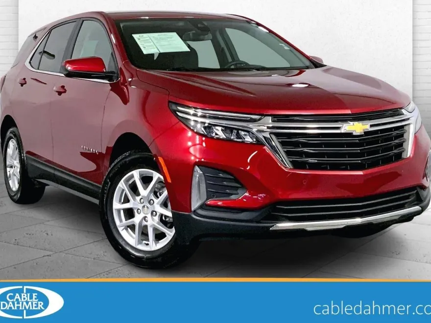 2023 Chevrolet Equinox LT photo 1