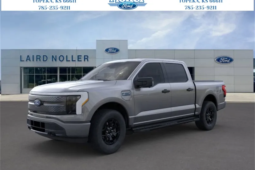 2025 Ford F-150 Lightning XLT photo 1