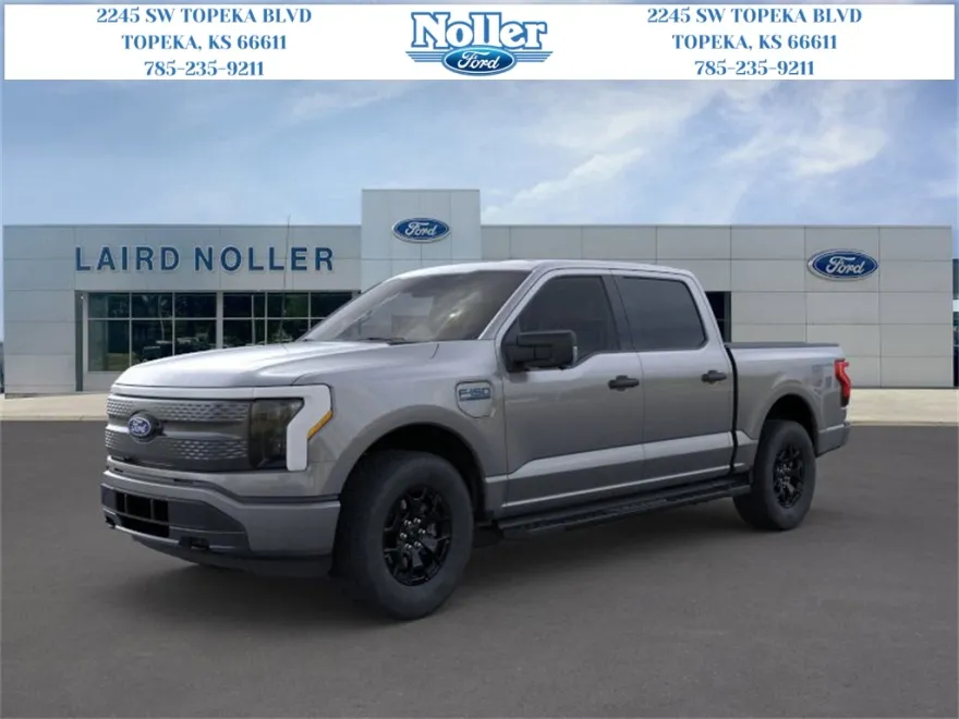 2025 Ford F-150 Lightning XLT photo 1