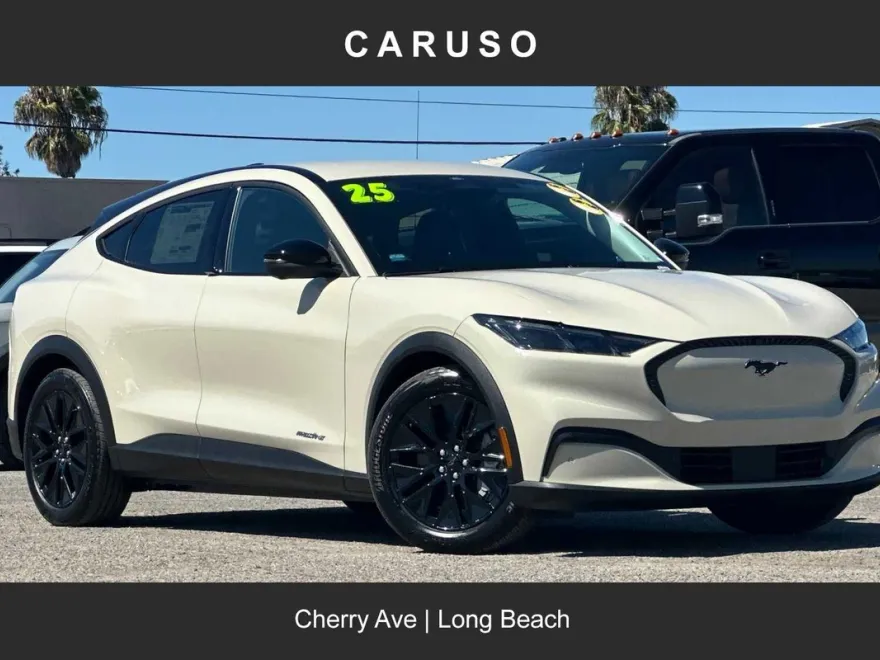 2025 Ford Mustang Mach-E Select photo 1