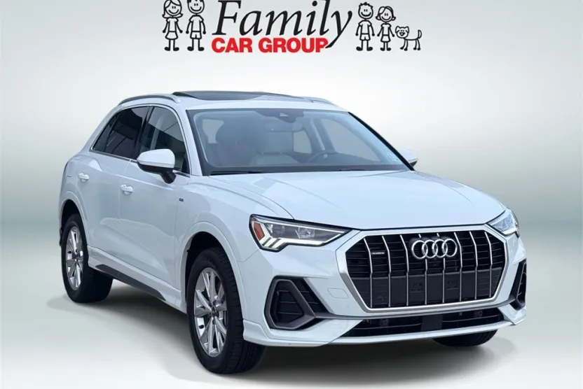 2024 Audi Q3 Premium Plus S line photo 1