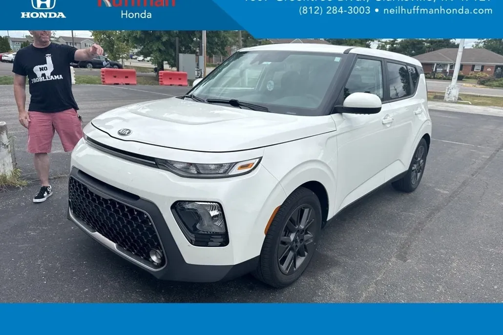 2021 Kia Soul EX photo 1