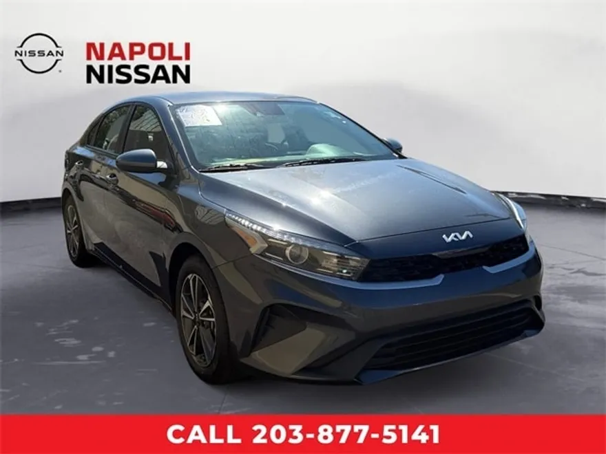 2024 Kia Forte LXS photo 1