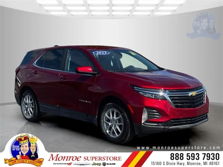 2023 Chevrolet Equinox LT photo 1