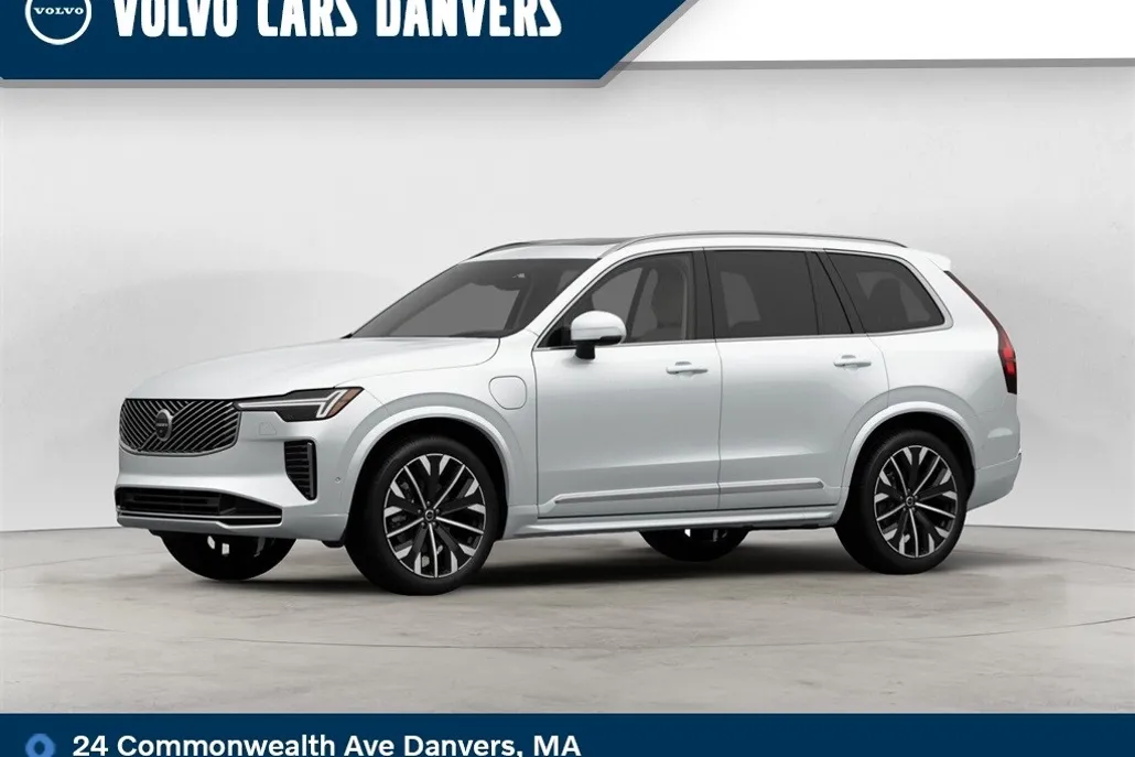 2026 Volvo XC90 T8 photo 1