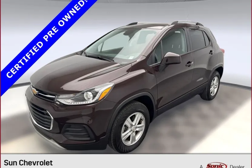 2022 Chevrolet Trax LT photo 1