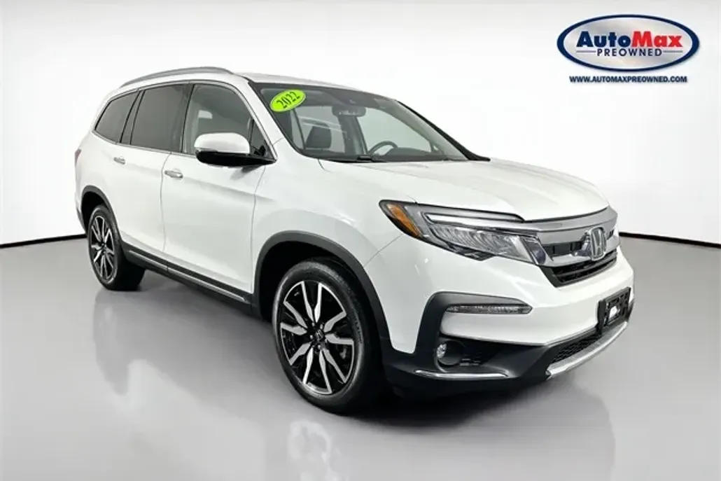 2022 Honda Pilot Touring photo 1