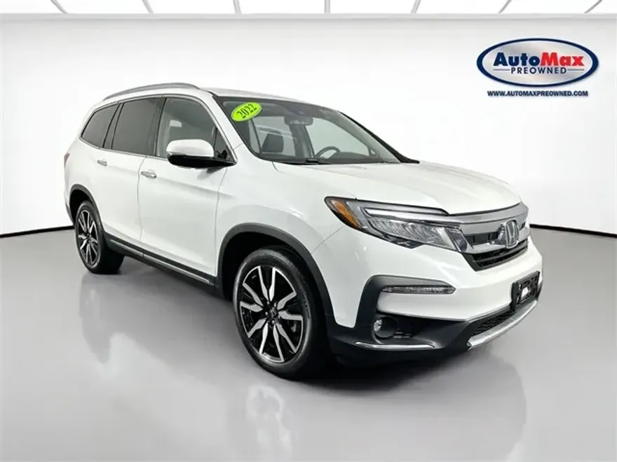 2022 Honda Pilot Touring photo 1