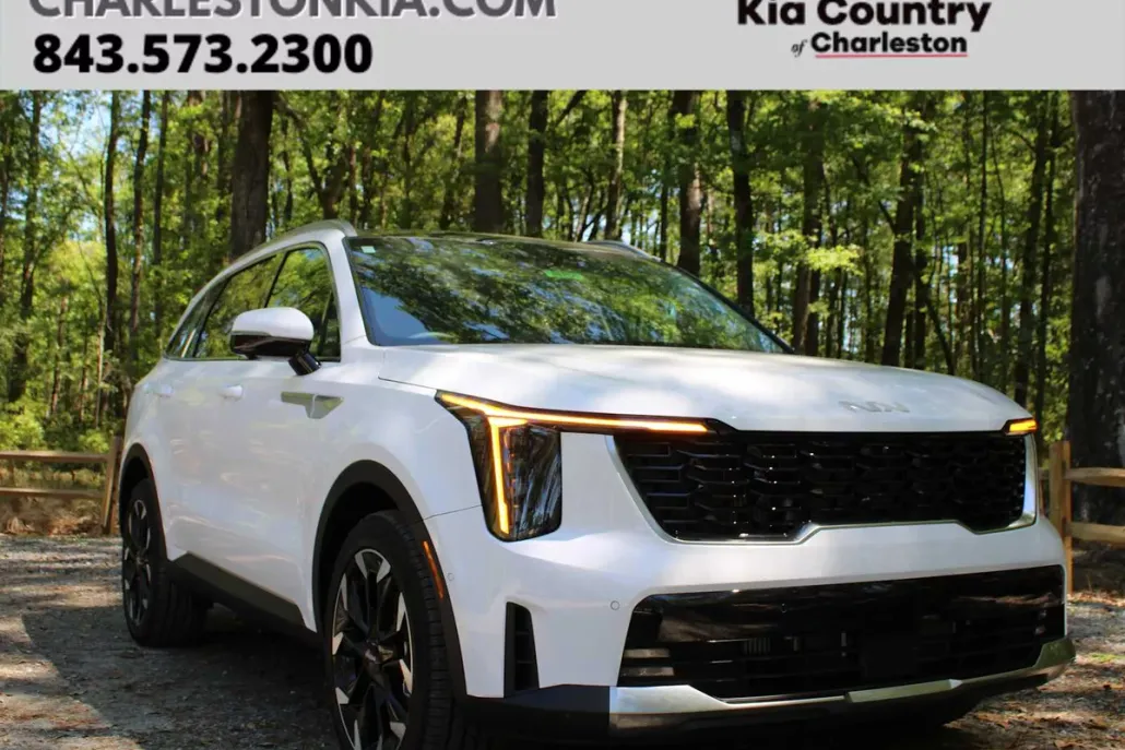 2025 Kia Sorento SX photo 1