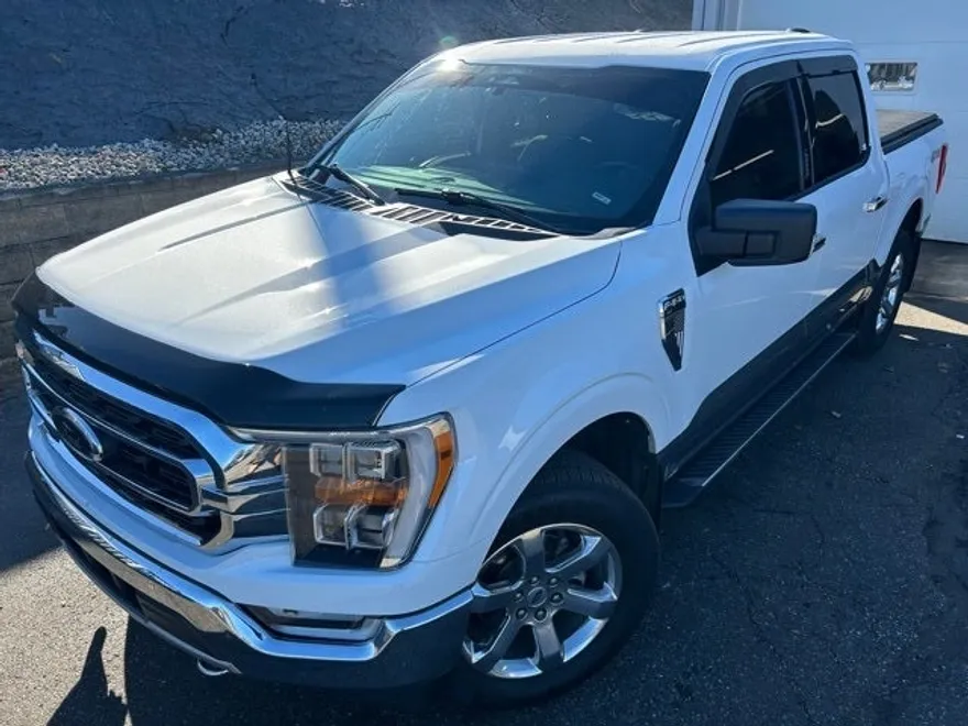 2021 Ford F-150 XLT photo 1