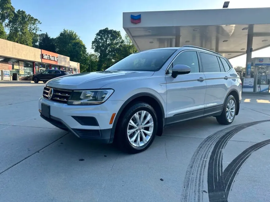 2019 Volkswagen Tiguan SE photo 1