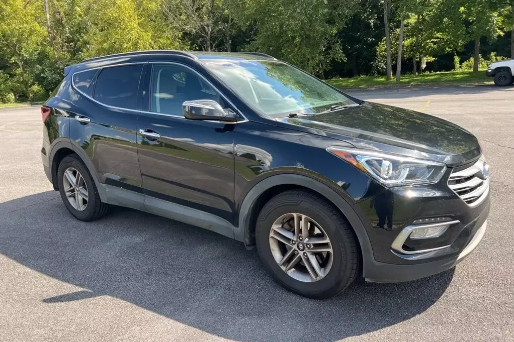 2017 Hyundai Santa Fe Sport Base photo 1
