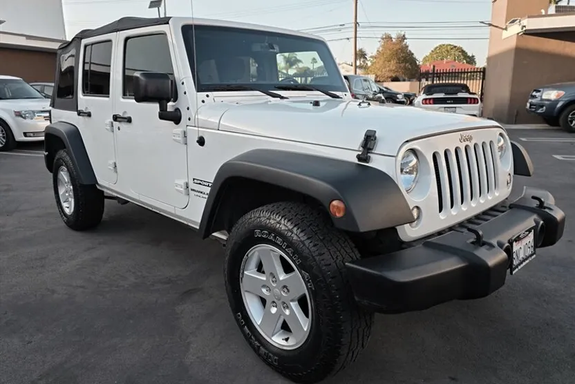 2018 Jeep Wrangler Unlimited Sport photo 1