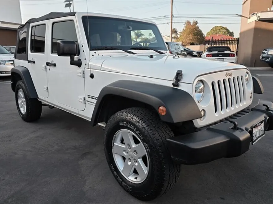 2018 Jeep Wrangler Unlimited Sport photo 1