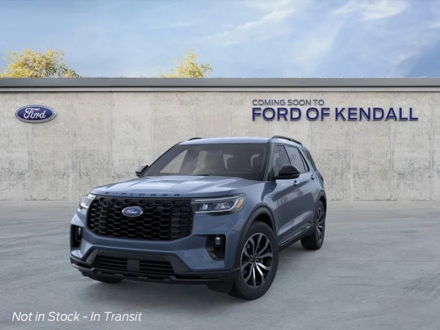 2025 Ford Explorer ST-Line photo 1