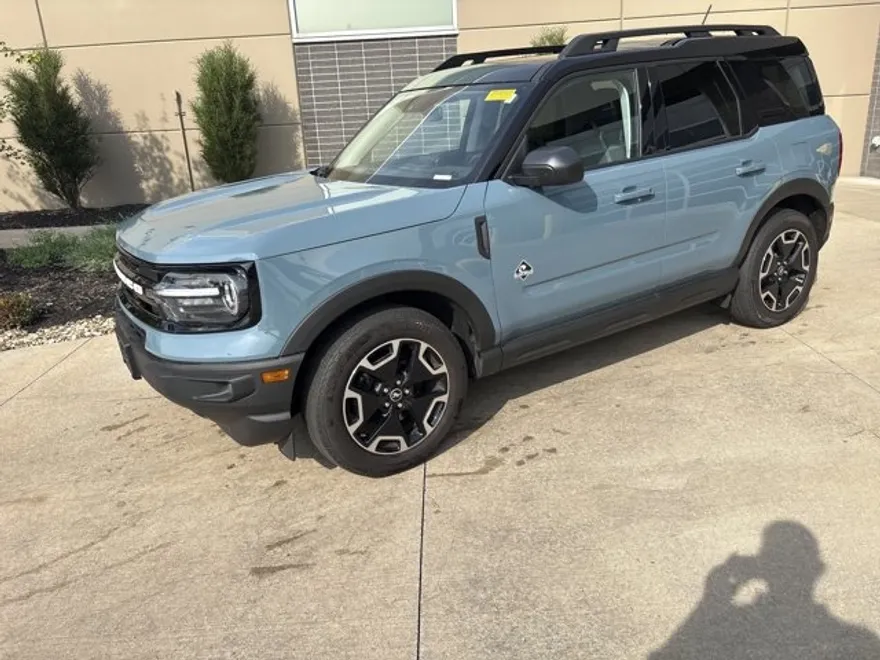 2022 Ford Bronco Sport Outer Banks photo 1