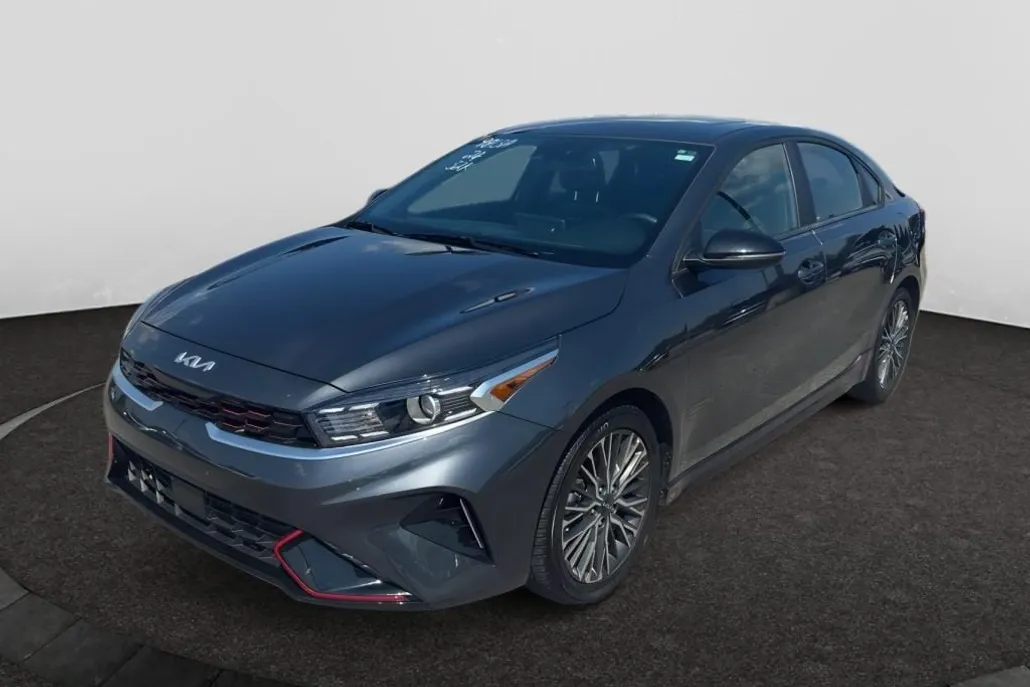 2024 Kia Forte GT-Line photo 1