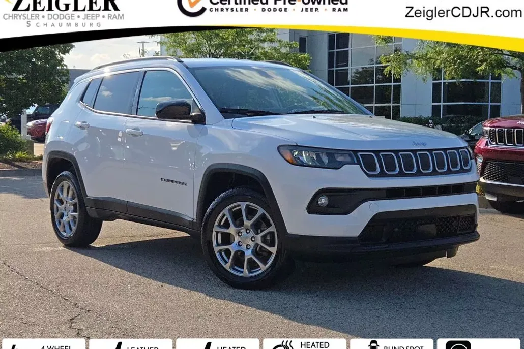 2022 Jeep Compass Latitude Lux photo 1