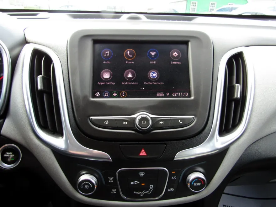 2020 Chevrolet Equinox LS photo 11