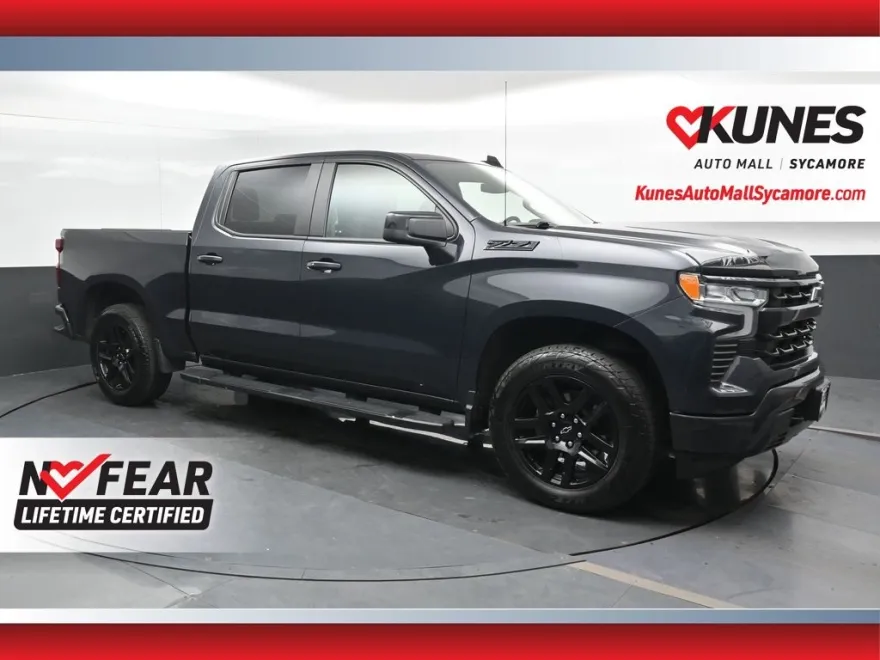2024 Chevrolet Silverado 1500 RST Z71 photo 1