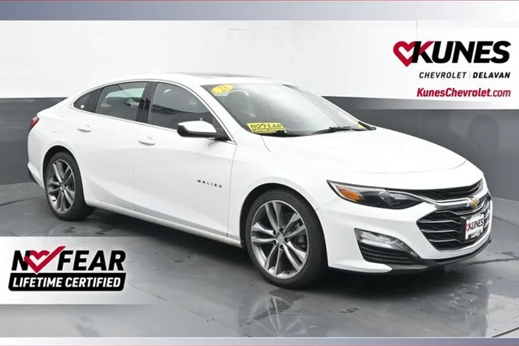 2023 Chevrolet Malibu 1LT photo 1