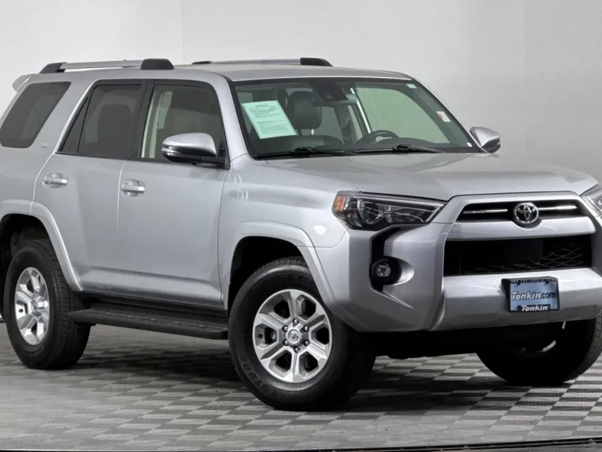 2023 Toyota 4Runner SR5 Premium photo 1