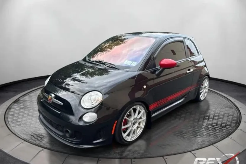2013 Fiat 500 Abarth photo 1