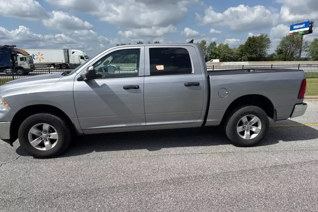 2023 Ram 1500 Classic SLT photo 1