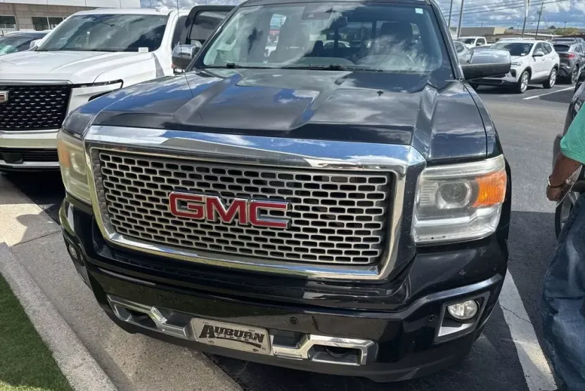 2015 Gmc Sierra 1500 Denali photo 1