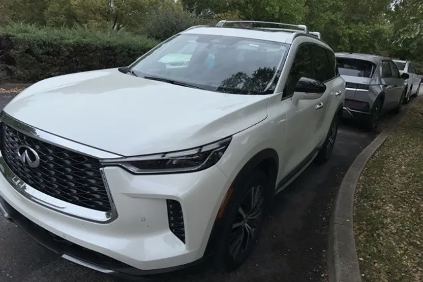 2024 Infiniti QX60 Sensory photo 1