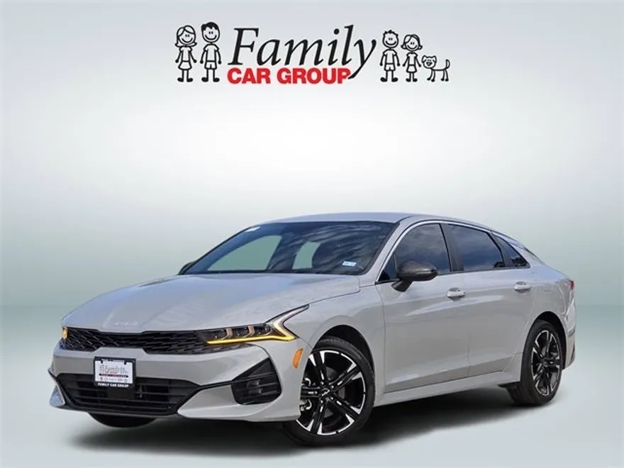 2024 Kia K5 GT-Line photo 1