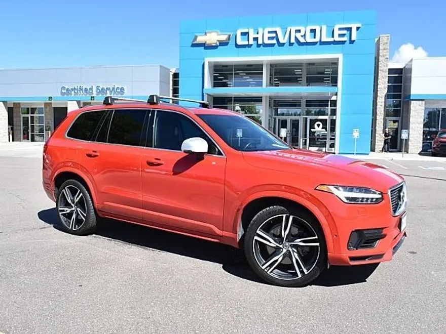 2016 Volvo XC90 T8 R-Design photo 1