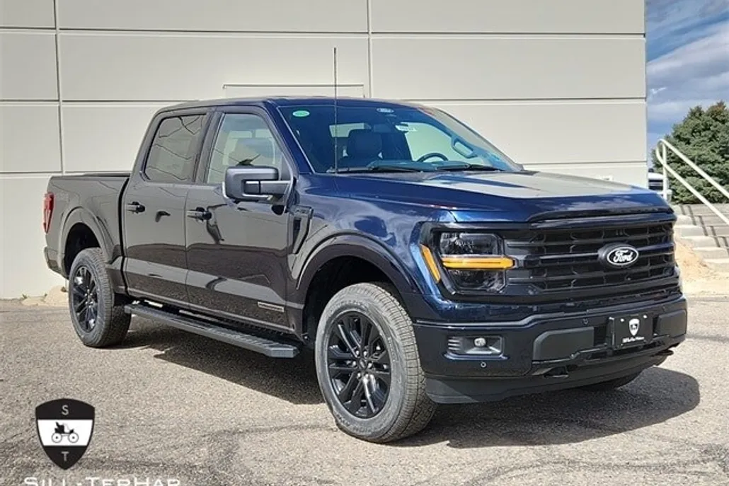 2025 Ford F-150 XLT photo 1