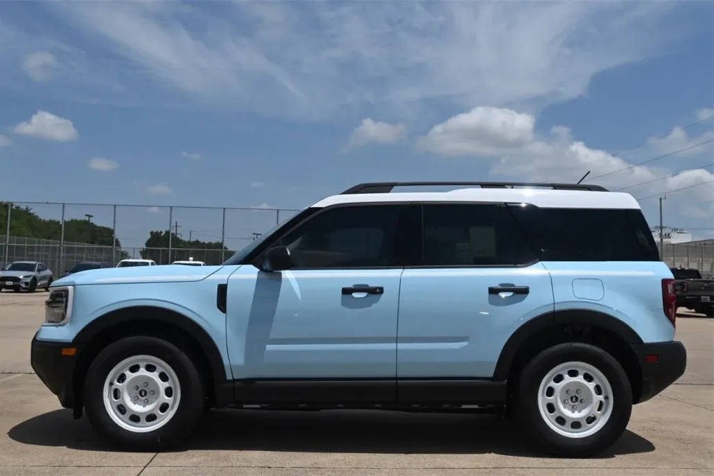 2025 Ford Bronco Sport Heritage photo 1