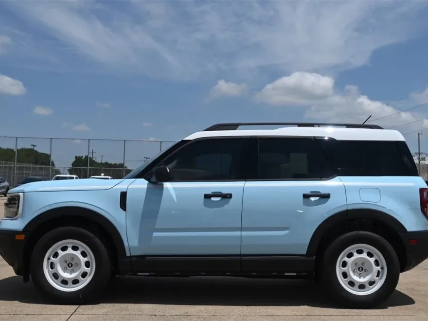 2025 Ford Bronco Sport Heritage photo 1