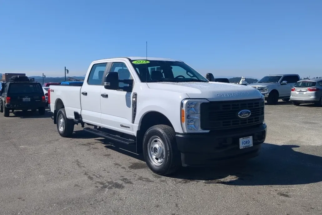 2023 Ford F-250 XL photo 1